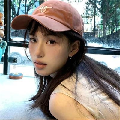 夏日天空的那匹红马